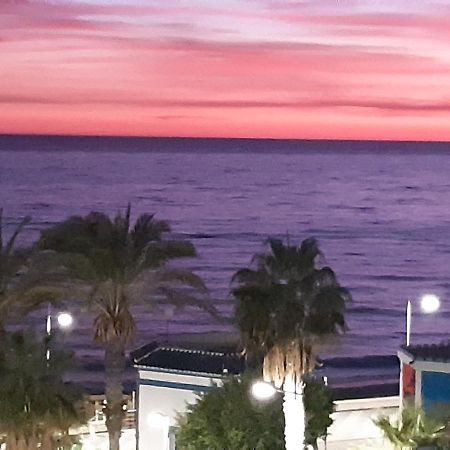 Torrox, Superbe Et Sur La Plage! מראה חיצוני תמונה